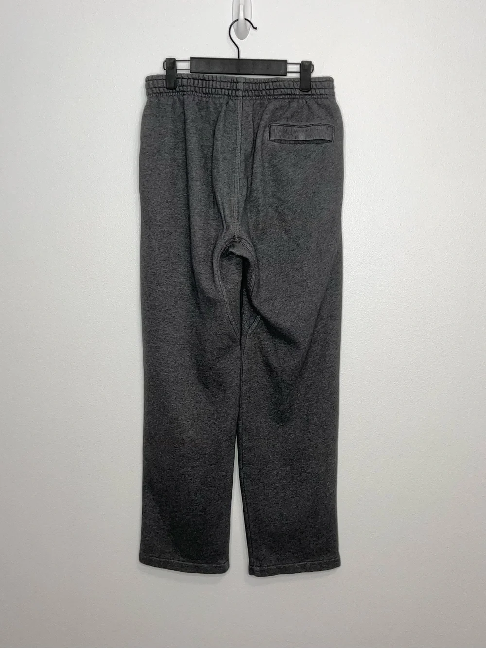 Nike Men’s Sportswear Club Fleece Dark Heather Gray Sweatpants Sz Medium Active